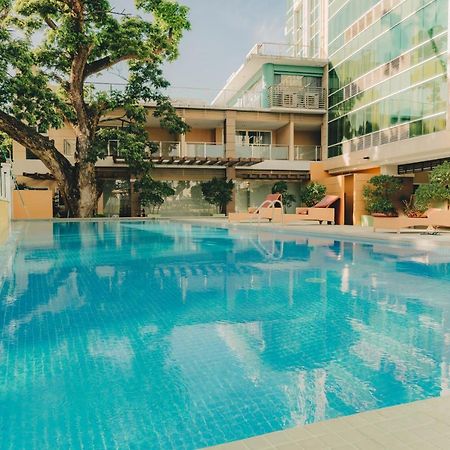 Ayala Mall 10Mins Walk Cebu City Apartment & Pool Extérieur photo